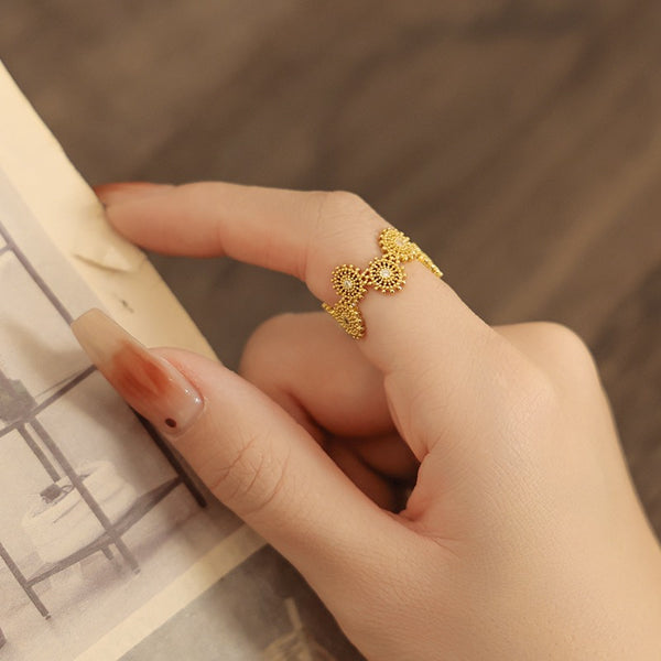 Baroque Vintage Zircon Open Ring