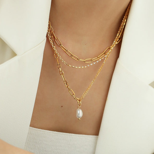 Natural Pearl Pendant Necklace with Chain Detail