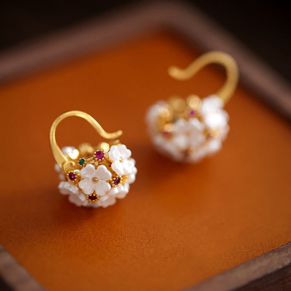 Vintage White Flower Cluster Resin Zircon Earrings